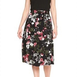 Banana Republic black floral aline midi skirt with belt size 6